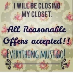 CLOSING CLOSET